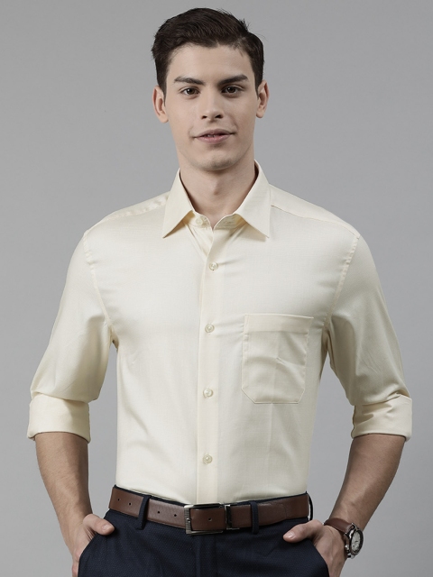 

Louis Philippe Men Cream-Coloured Classic Fit Solid Casual Shirt
