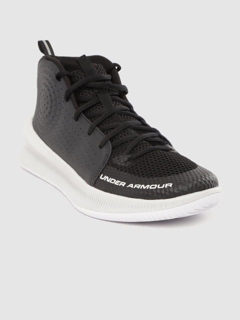 

UNDER ARMOUR Men Black Woven Design Jet Basketball Shoes