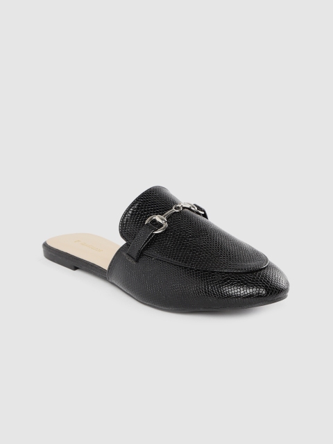 

Van Heusen Woman Black Snakeskin Textured Mules