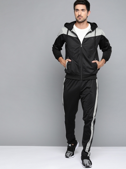 

HRX by Hrithik Roshan Men Black & Grey Colourblocked Regular Rapid-Dry Football Tracksuit