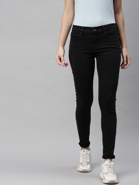 

Levis Women Black Skinny Fit Mid-Rise Clean Look Stretchable Jeans