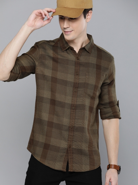 

HERE&NOW Men Khaki & Brown Slim Fit Checked Casual Shirt