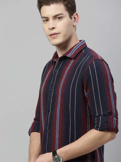 

HERE&NOW Men Blue & Red Slim Fit Striped Casual Shirt