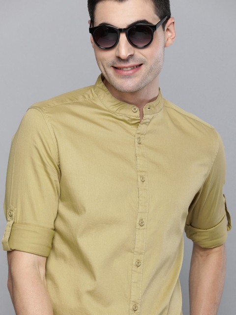 

HERE&NOW Men Beige Slim Fit Solid Casual Shirt