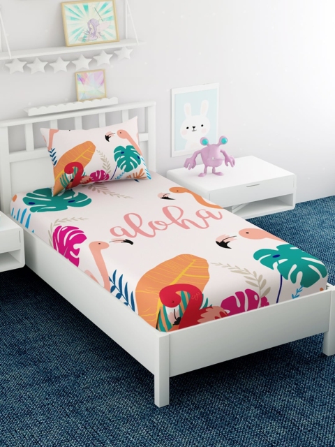 

EverHOME White & Green Cartoon Characters 210 TC Cotton 1 Single Bedsheet with 1 Pillow Covers