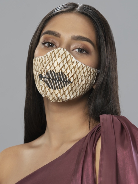 

Behind the Mask - Tarun Tahiliani Unisex White Quilting-Inspired 5-Ply Outdoor Mask