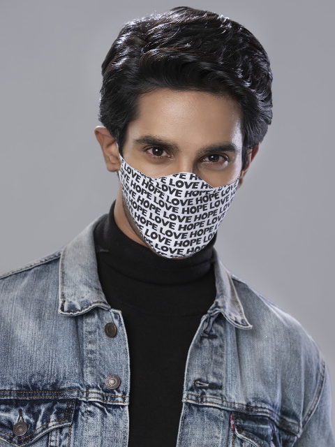 

Behind the Mask - Gaurav Gupta Unisex Black Printed Pattachitra Inspired 5-Ply Outdoor Masks