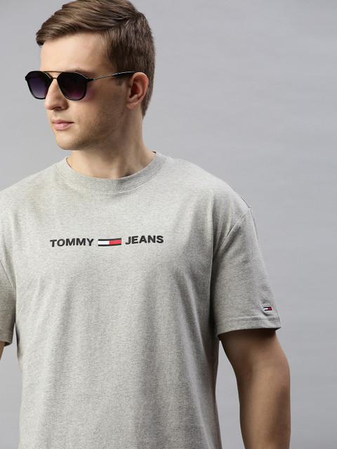 

Tommy Hilfiger Men Grey Melange Solid Round Neck T-shirt With Printed Detailing