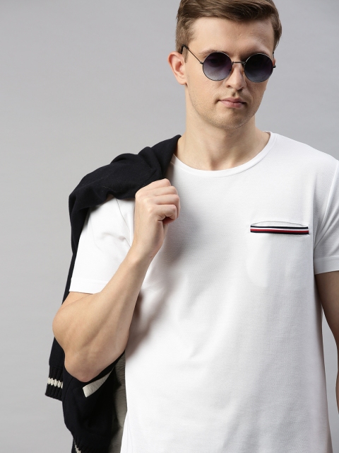 

Tommy Hilfiger Men White Solid Round Neck T-shirt