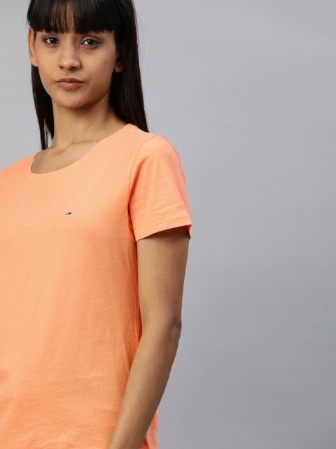 

Tommy Hilfiger Women Peach-Coloured Solid Round Neck T-shirt