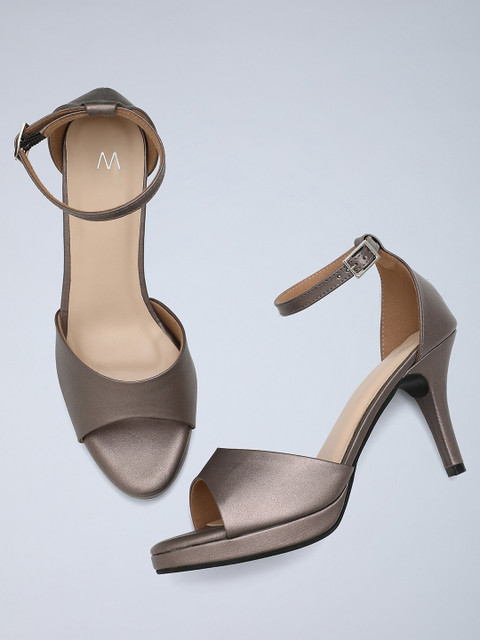 

W Women Grey Solid Heels