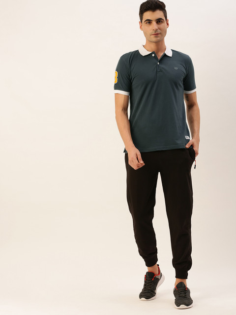 

Sports52 wear Men Grey & Black Solid Tracksuit