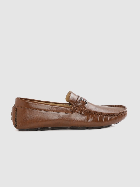 

Mast & Harbour Men Brown Solid Driving Shoes