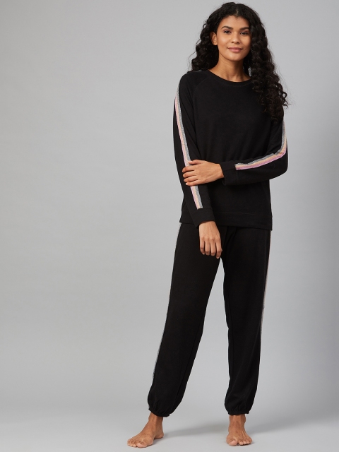 

Marks & Spencer Women Black Solid Raglan Sleeves Night suit
