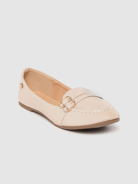 

Carlton London Women Beige Solid Ballerinas
