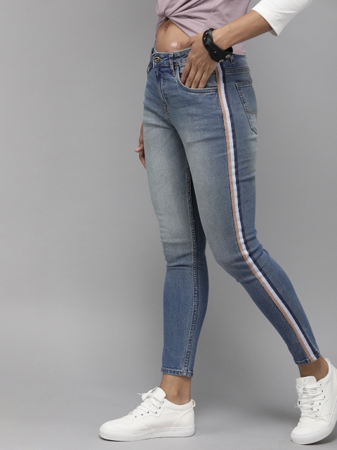 

Roadster Women Blue Skinny Fit Mid-Rise Clean Look Stretchable Cropped Jeans