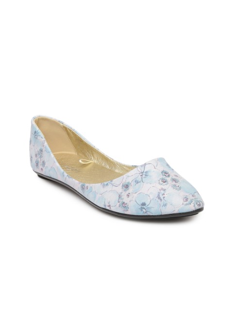 

Ginger by Lifestyle Women Blue Printed Flat Shoes