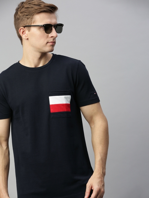 

Tommy Hilfiger Men Navy Blue Solid Round Neck T-shirt