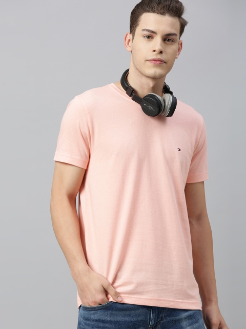 

Tommy Hilfiger Men Pink Solid Round Neck Organic Cotton T-shirt