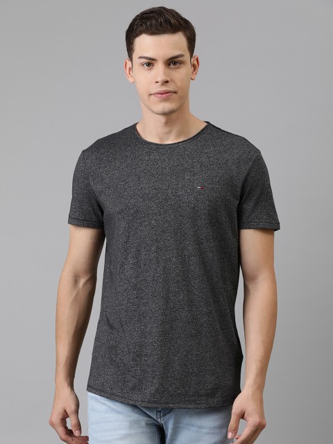 

Tommy Hilfiger Men Black Solid Round Neck Slim Fit T-shirt