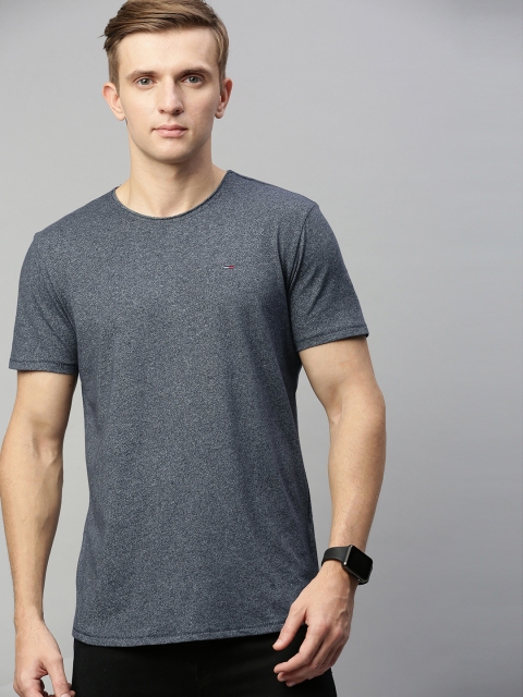 

Tommy Hilfiger Men Charcoal Grey Solid Round Neck T-shirt