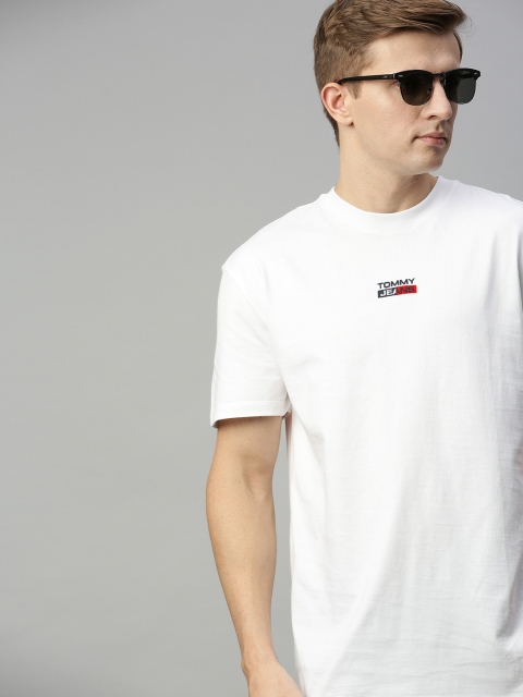 

Tommy Hilfiger Men White Solid Round Neck T-shirt