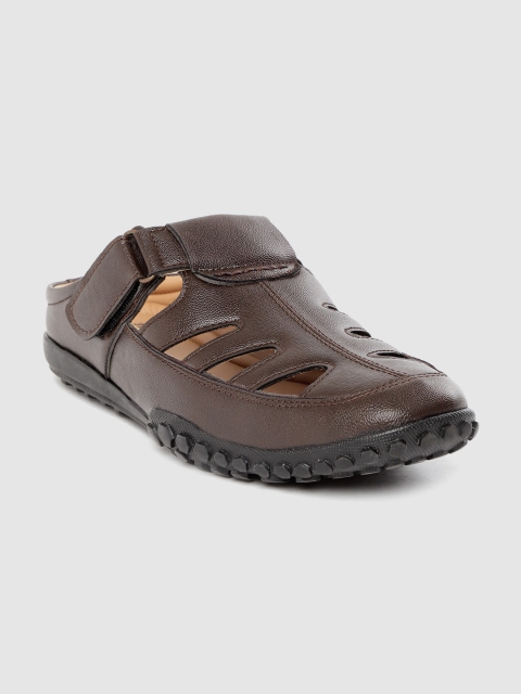 

Roadster Men Coffee Brown Solid Fisherman Sandals