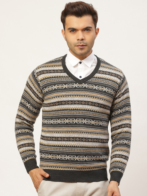 

Pierre Carlo Men Black & Grey Self Design Pullover