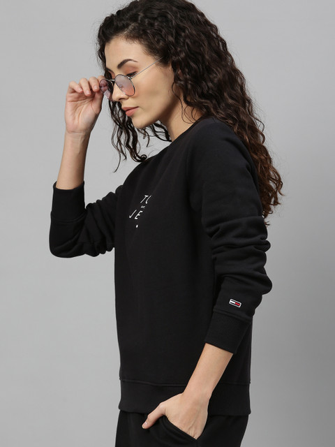 

Tommy Hilfiger Women Black Printed Sweatshirt
