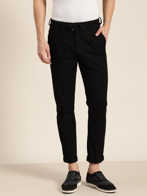 

INVICTUS Men Black Slim Fit Solid Regular Trousers
