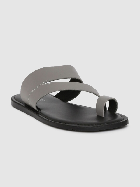 

Stieiger Men Grey Leather Sandals