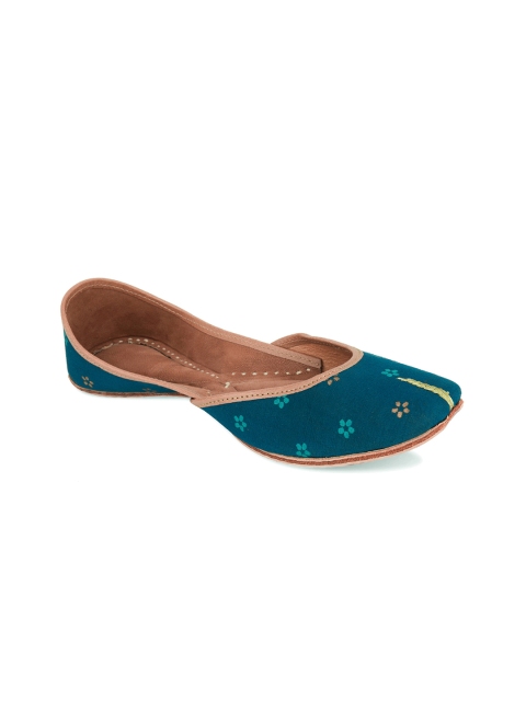 

DESI COLOUR Women Blue Printed Leather Mojaris