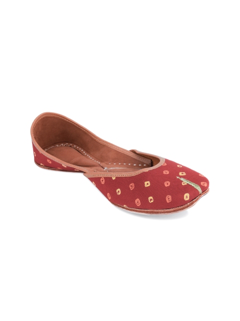 

DESI COLOUR Women Red Printed Leather Mojaris