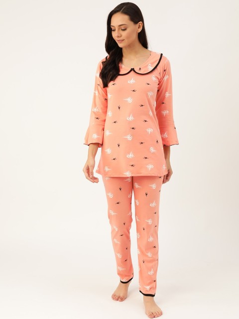 

MBeautiful Women Peach-Coloured & Black Printed Night Suit