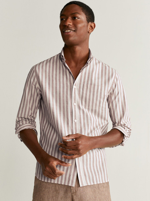 

MANGO MAN White & Mauve Regular Fit Striped Casual Shirt