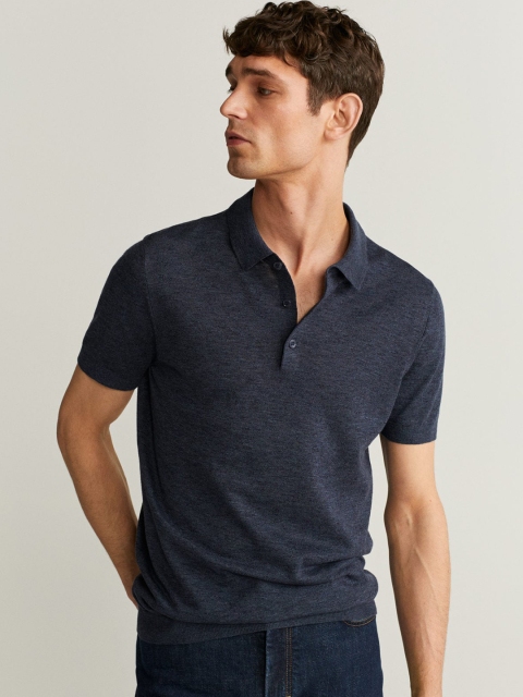 

MANGO MAN Navy Blue Solid Polo Collar T-shirt