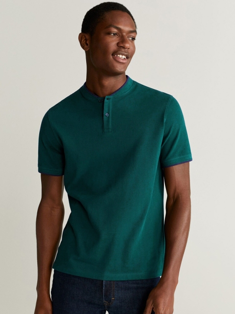 

MANGO MAN Teal Green Solid Henley Neck T-shirt