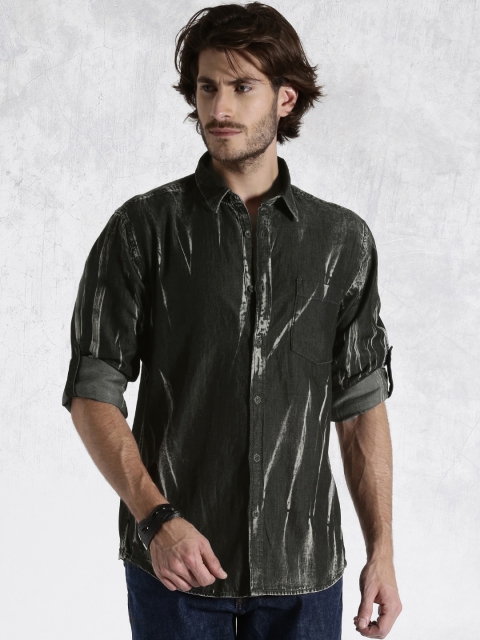 

Roadster Black Washed Casual Shirt