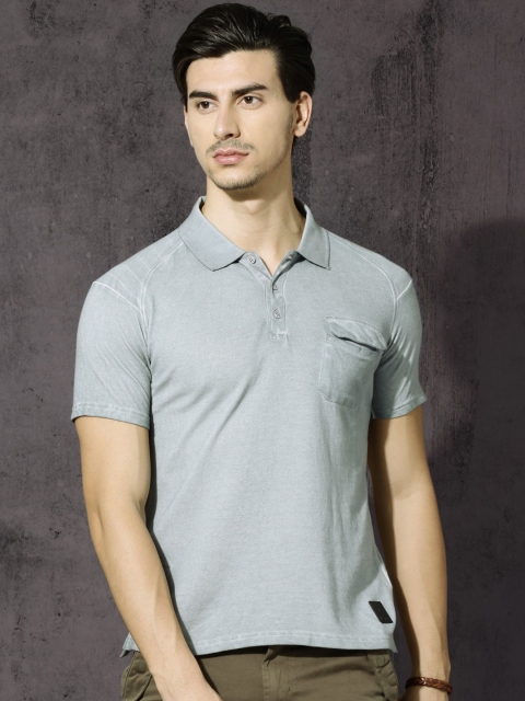 

Roadster Men Grey Solid Polo T-shirt
