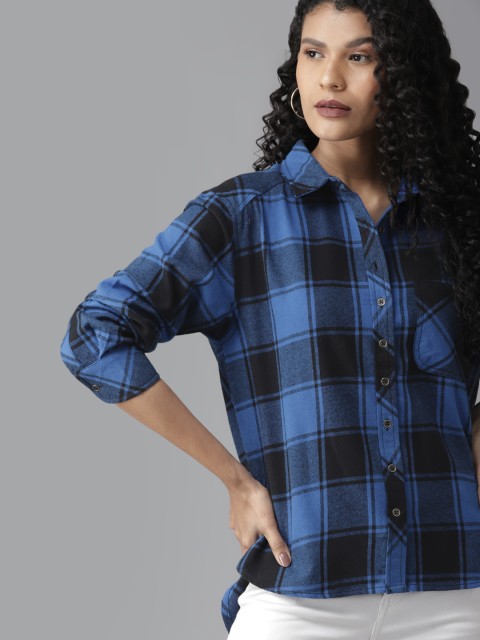 

Roadster Women Blue Regular Fit Checked High-Low Casual Shirt