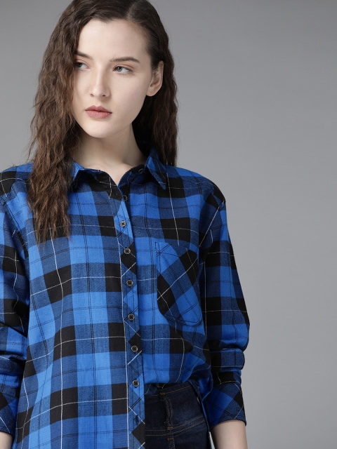 

Roadster Women Blue & Black Pure Cotton Regular Fit Checked High-Low Casual Shirt