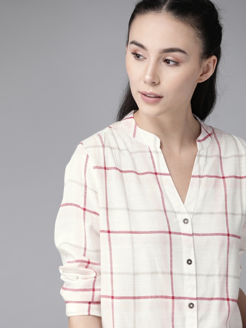 

Roadster Women Off-White & Red Regular Fit Checked Casual Shirt
