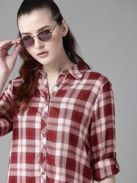 

Roadster Women Maroon & Peach-Coloured Regular Fit Tartan Check Casual Shirt