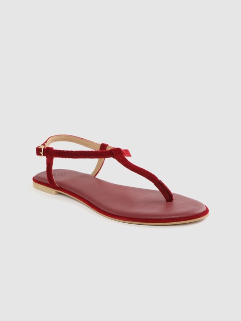 

House of Pataudi Women Maroon Velvet Finish Solid Handcrafted T-Strap Flats