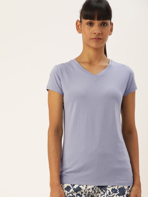 

Enamor Women Blue Slim Fit V Neck T-Shirt, Lavender