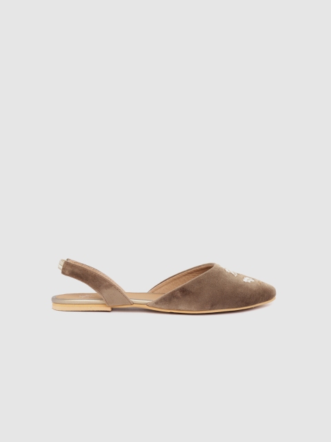 

House of Pataudi Women Brown & Off-White Suede Finish Floral Embroidered Flats