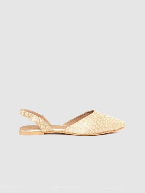 

House of Pataudi Women Gold-Toned Woven Design Handcrafted Mules
