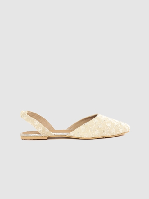 

House of Pataudi Women Beige & White Embroidered Mules