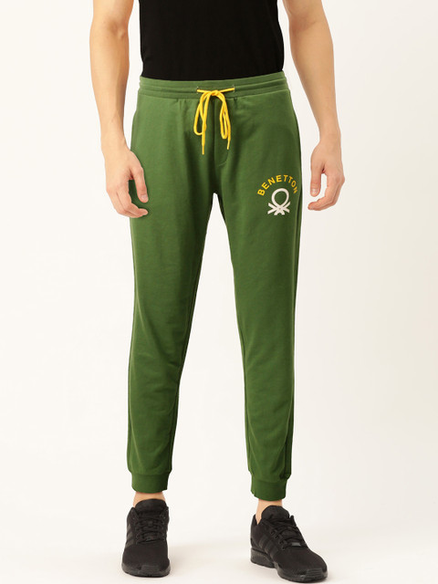 

United Colors of Benetton Men Green Solid Joggers