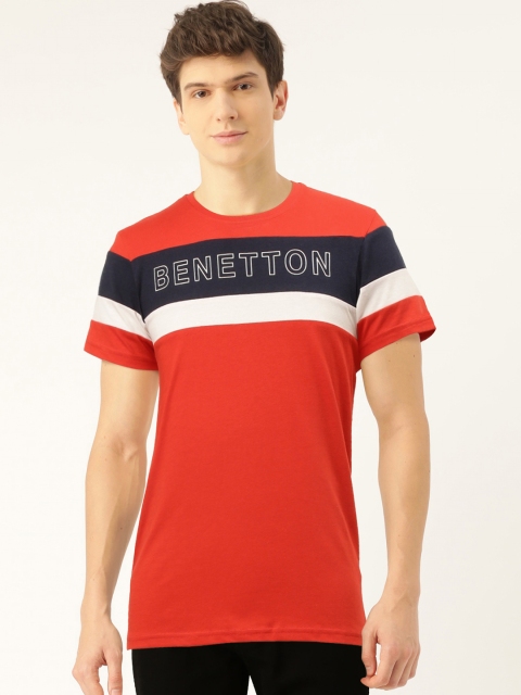 

United Colors of Benetton Men Red & Navy Blye Printed Round Neck T-shirt